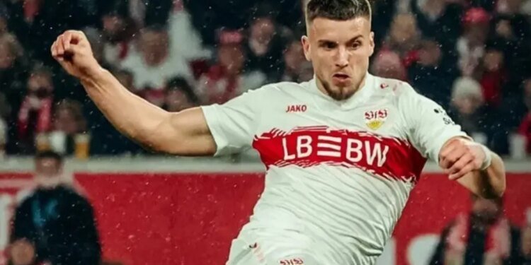 Galatasaray’a kötü haber! O isim takımında kalacak