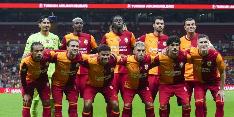 Galatasaray’da kritik görüşme! Suudi Arabistan’dan gelen teklif sonrası…