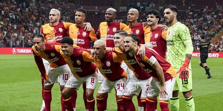 Galatasaray’ın yıldızı için 40 milyon Euro’luk teklif!