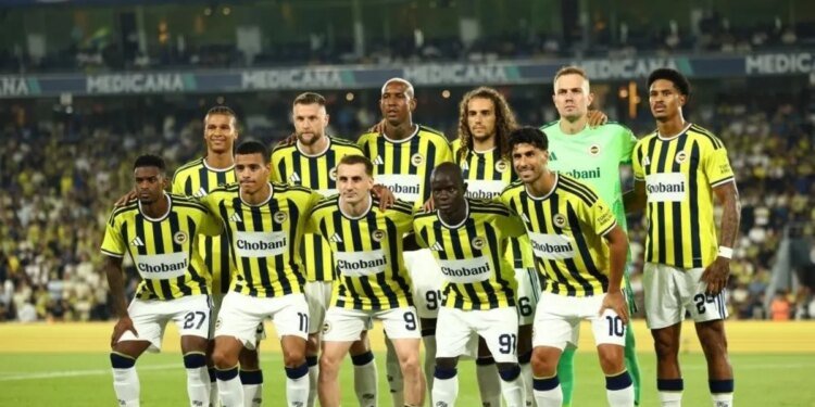 Kadıköy’de Avrupa gecesi! İşte Fenerbahçe’nin Lyon maçı muhtemel 11’i