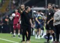 Okan Buruk maçın başında kırmızı kart gördü!