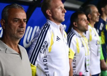 Ömer Üründül’den flaş Fenerbahçe eleştirisi! “Tercihler çok yanlış”