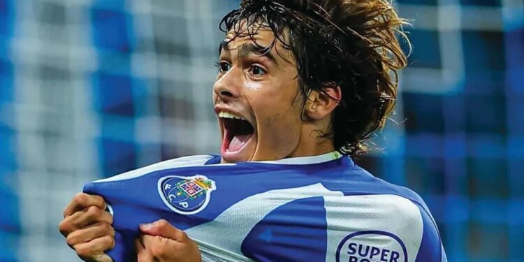 Rodrigo Mora, Roma’ya doğru