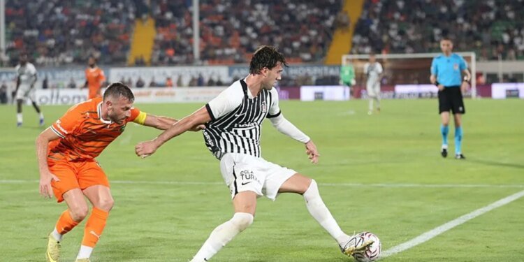 Spor yazarları Corendon Alanyaspor – Beşiktaş maçını değerlendirdi