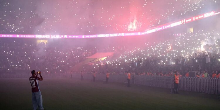 Trabzonspor’un yeni transferi Salah telefonuyla o anları kaydetti!