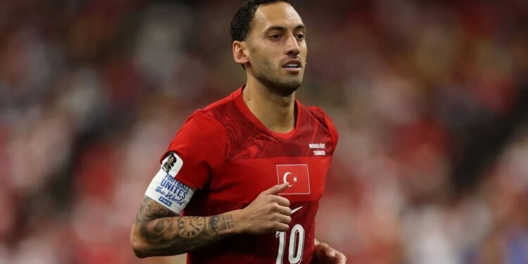 TRANSFER HABERİ: Fenerbahçe’den Hakan Çalhanoğlu bombası!