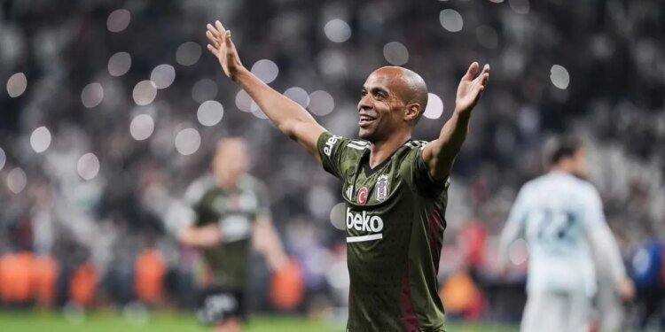 Beşiktaş’ta bir ayrılık daha! Yunan basını duyurdu