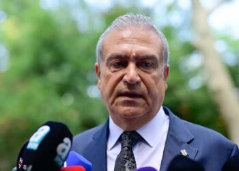 Camiaya birlik çağrısı