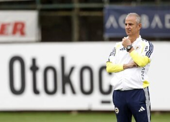 Fenerbahçe milli araya moralli girmek istiyor! İşte İsmail Kartal’ın Eyüpspor maçı muhtemel 11’i