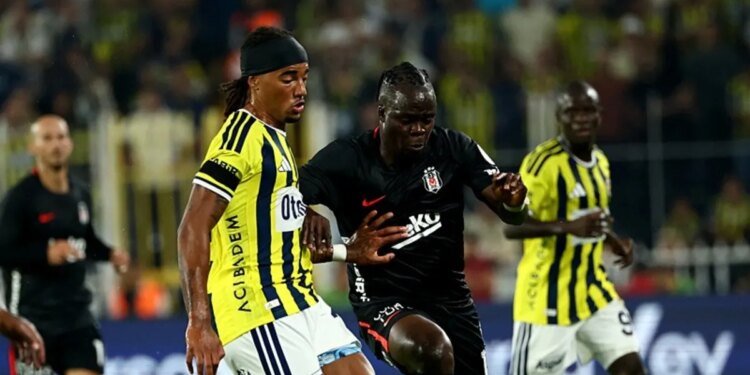 Fenerbahçe penaltı bekledi! İşte o pozisyon