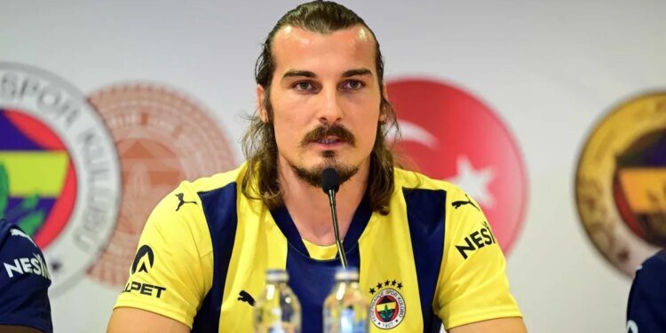 Fenerbahçe’de beklenen ayrılık gerçekleşti! Arca Çorum FK Çağlar Söyüncü’yü renklerine bağladı