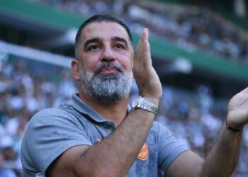 Fırtına’da teknik direktörlük koltuğu için ilk hedef Arda Turan!