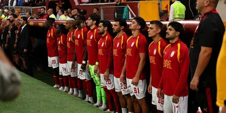 GALATASARAY TRANSFER HABERİ: Ayrılık talebini böyle iletti! “Bırakın beni gideyim”