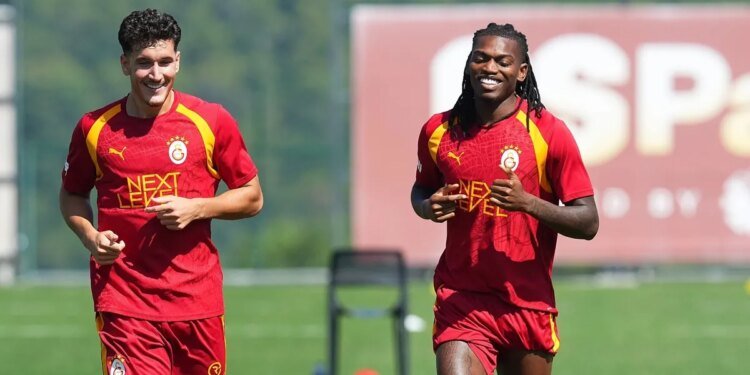 Galatasaray’da, Başakşehir mesaisi sürüyor! Deniz Gül…