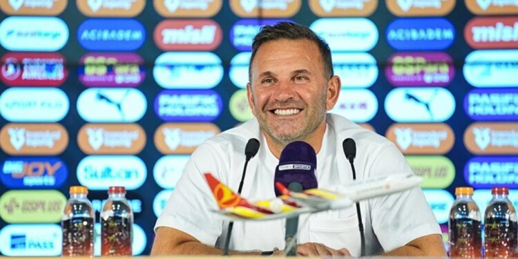 Galatasaray’da Okan Buruk’tan büyük değişiklik! Sporting maçında…