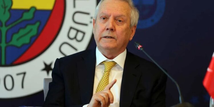 İşte Fenerbahçe’nin son transferi! O isimlerden biri imza atacak