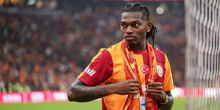 Rafael Leao’dan flaş transfer yanıtı!