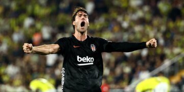 Sahne golcünün! Kartal, Marsilya’yı Vlahovic ile yıkacak